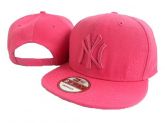 Boné Snapback New Era Rosa