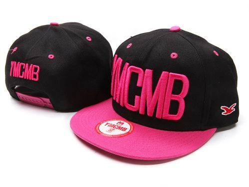 Bone YMCMB preto e rosa